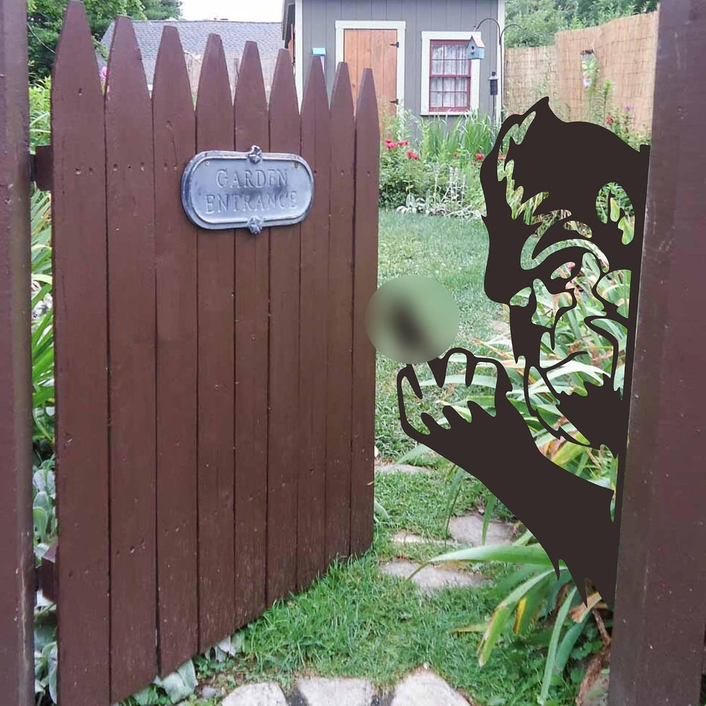 Peeking Bigfoot Metal Sign Ornament